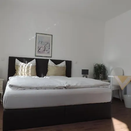 Guest house Am Eschenbach 2*